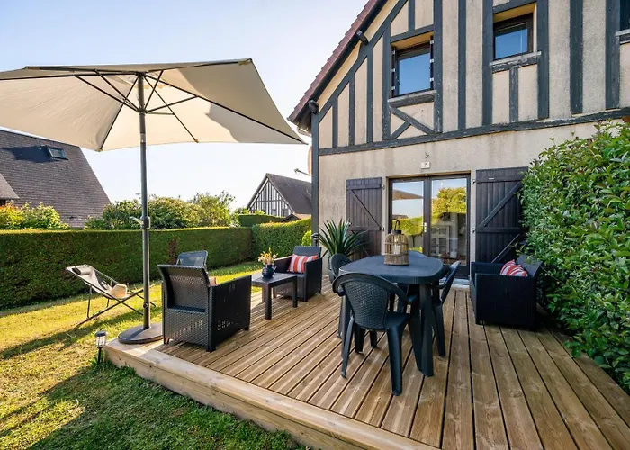 Konukevi Le Clos Des Brises 3*